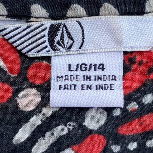 Volcom black and red batik style material adjustable spaghetti straps SIZE L - Picture 2 of 2